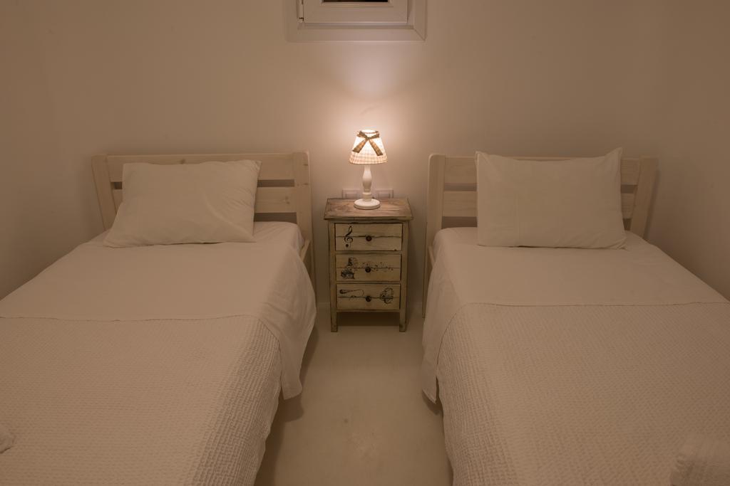 Mykonos4Islands Villa อโนเมรา ห้อง รูปภาพ